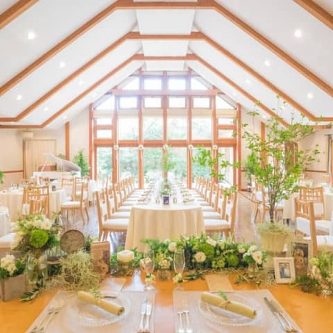 26年5・6・7月結婚式60名204万【120万お得】森のリゾート貸切