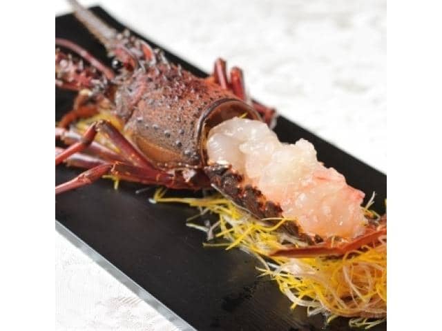 ピアザ ララ ルーチェ