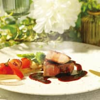 【美食特典（来館特典）】口コミ高評価！黒毛和牛＆オマール海老の豪華試食！