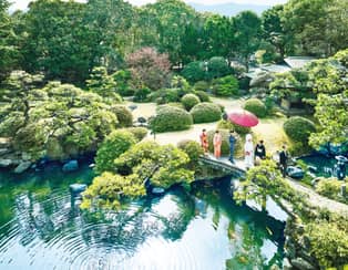 【公式】ART HOTEL NEW TAGAWA(アートホテルニュータガワ)|福岡 小倉 結婚式 700坪を有する美しい日本庭園は、明治22年、当時の第一人者の宮大工棟梁と庭師を招聘し作庭された