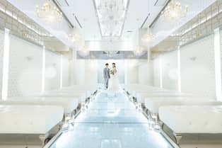 【公式】ART HOTEL NEW TAGAWA(アートホテルニュータガワ)|福岡 小倉 結婚式 館内チャペル【ル・クリスタル】。7万個のクリスタルが輝くラグジュアリーな空間で洗練のセレモニーが叶う