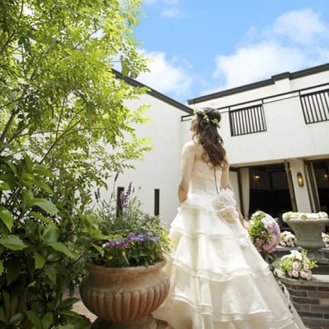 家族で結婚式◆10名挙式+食事会で59.8万円◆2025年12月迄限定