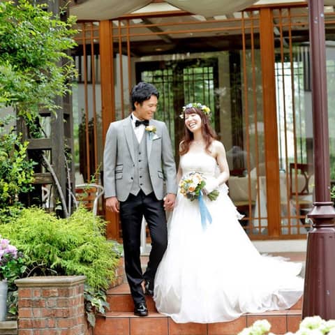 家族で結婚式◆10名挙式+食事会で59.8万円◆2025年12月迄限定