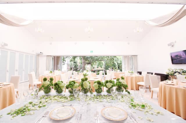 【公式】アンジュ・デ・ラヴィ｜大阪府の結婚式場