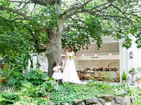 【公式】アンジュ・デ・ラヴィ｜大阪府の結婚式場
