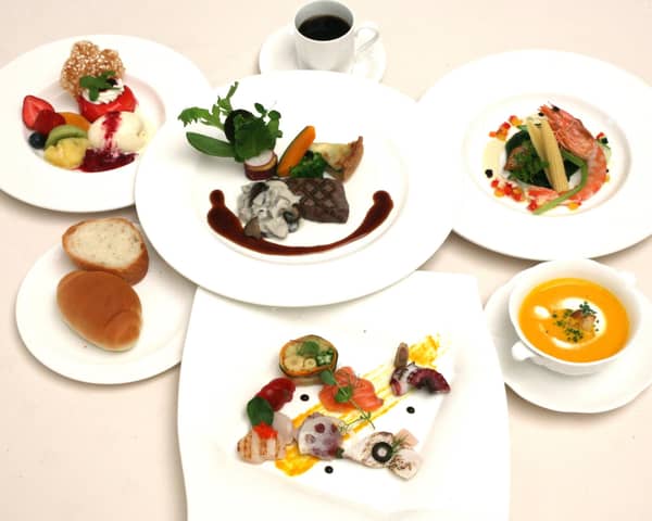 【公式】アンジュ・デ・ラヴィ｜大阪府の結婚式場