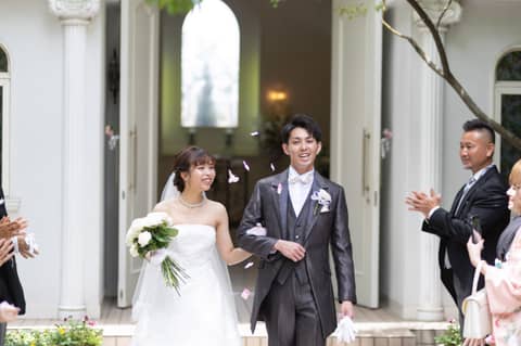 【公式】アンジュ・デ・ラヴィ｜大阪府の結婚式場