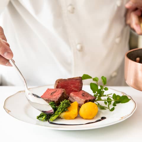  福山市のチャペル結婚式場 【南蔵王・聖ペトロ教会】