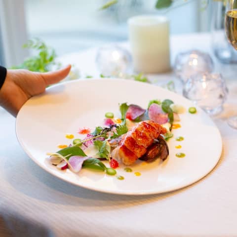  福山市のチャペル結婚式場 【南蔵王・聖ペトロ教会】