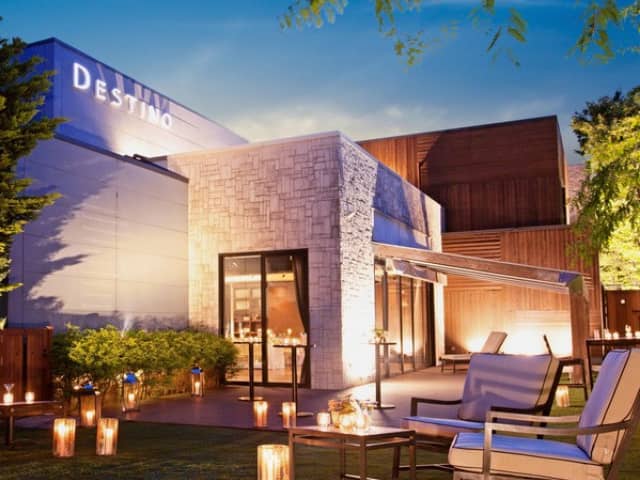 【公式】DESTINO BROOKLYN NEW YORK|金沢の貸切結婚式場