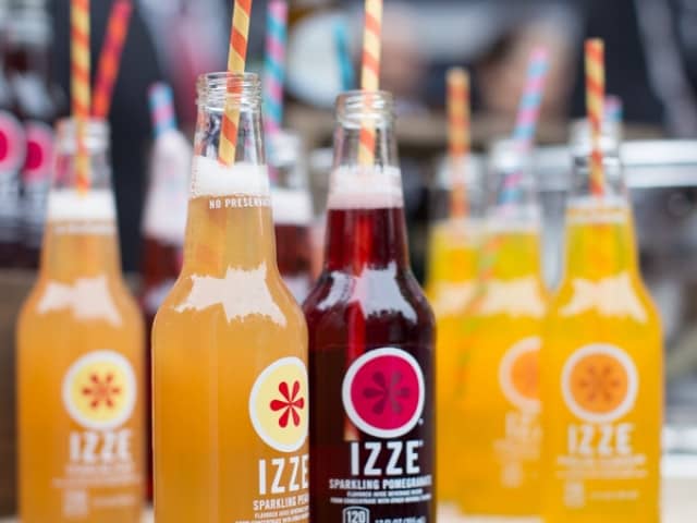 【公式】DESTINO BROOKLYN NEW YORK|金沢の貸切結婚式場