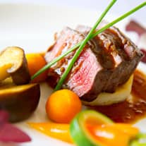 【1】3万円相当のどぐろ&黒毛和牛コース試食! 【2】ジュエリー10%OFFチケット!