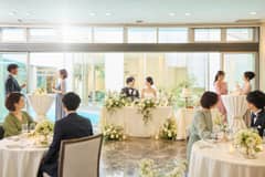 《平日挙式》その他プランより最大15万円割引！