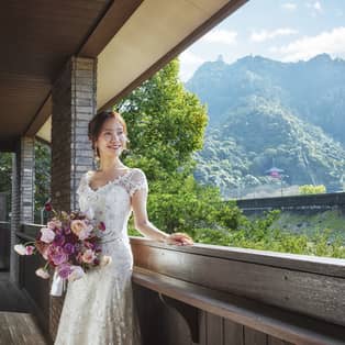 《公式》岐阜の結婚式場 ラ・ルーナ ピエーナ（本館・別邸） 金華山や岐阜城などの岐阜の観光地が望めるテラスで 上質なおもてなしを実現