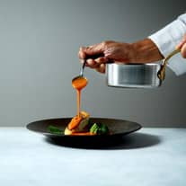 \シェフのLIVEキッチン/トリュフ×飛騨牛×オマールの豪華試食を堪能