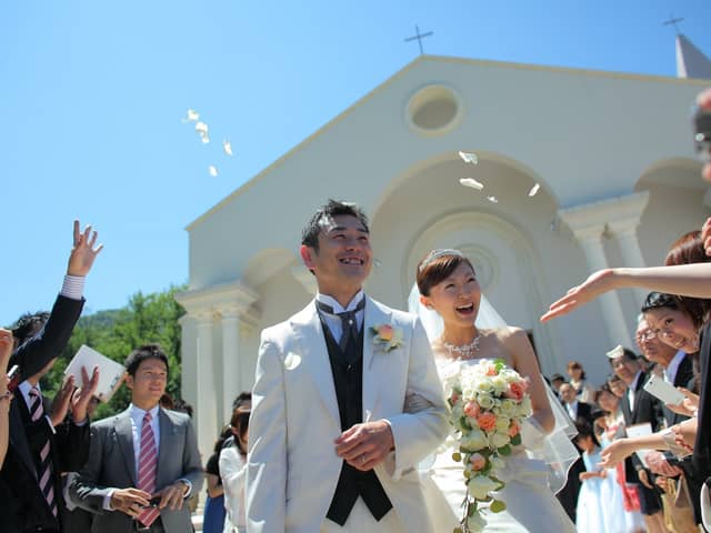 ローズガーデンクライスト教会　北海道札幌の結婚式場