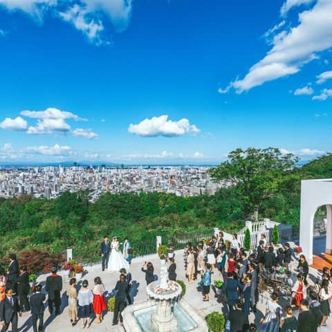 ローズガーデンクライスト教会　北海道札幌の結婚式場