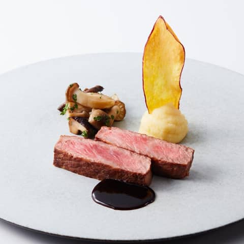 【ペットとWedding！】貸切チャペルで大切なペットとの結婚式が叶う