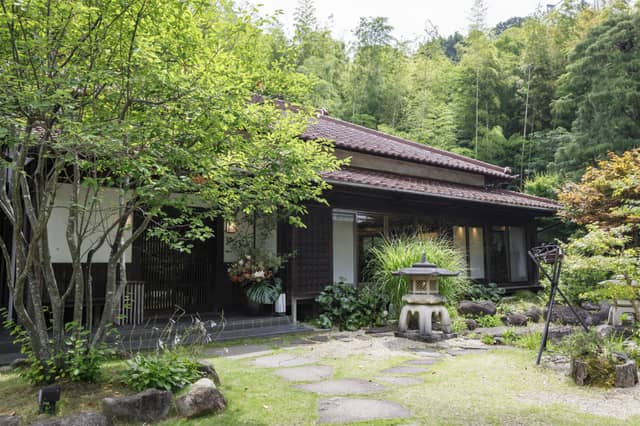 【公式】久右衛門邸｜ブライダル｜少人数結婚式｜伝統の古民家レストランで特別な1日を