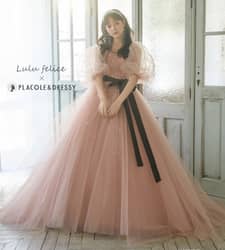 アンジェローブ・ジェルネ ピンク×ブラックのリボンが大人可愛い花嫁を演出