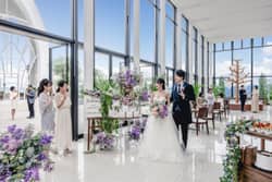 アンジェローブ・ジェルネ 会場に到着されたゲスト様のお出迎えも可能