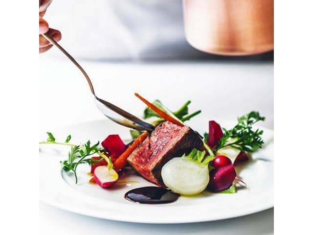 ジャルダン ポール・ボキューズ(しいのき迎賓館内)【ウエディングサイト】