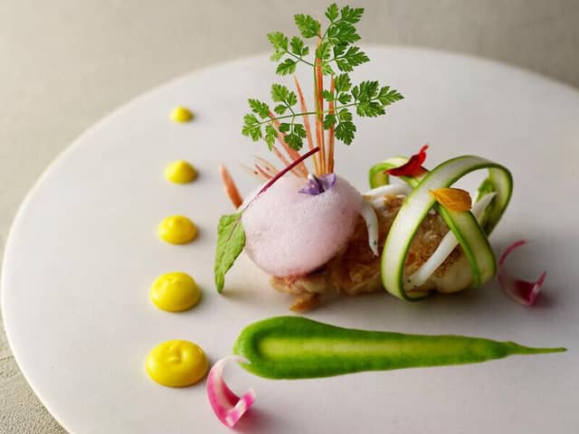 新山口駅前の結婚式場｜ウェディングコート エミリア