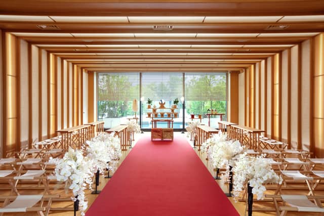 新山口駅前の結婚式場｜ウェディングコート エミリア