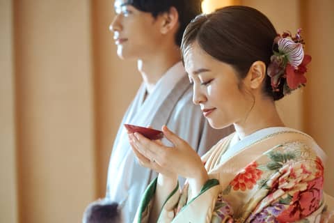新山口駅前の結婚式場｜ウェディングコート エミリア