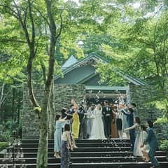 公式サイト限定＊挙式料無料【27年3・4月】春プラン／装花＆衣装特典付