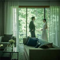 新郎新婦様にスイートルーム(10万円)ご宿泊プレゼント(1泊朝食付)※ご列席様は優待価格にてご案内