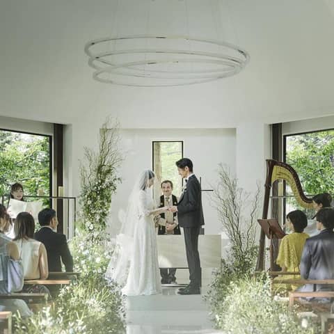 公式サイト限定＊挙式料無料【26年3・4月】春プラン／装花＆衣装特典付