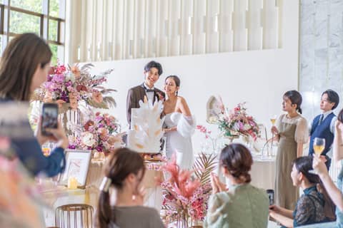 《-秋婚-》ガラス張り純白チャペルで叶える10～12月の結婚式