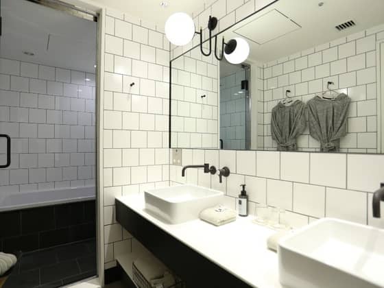 TRUNK(HOTEL) WEDDING