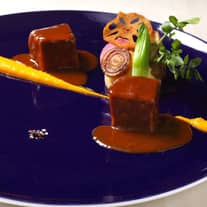 【公式】家族・親族だけで全館貸切|〈少人数専門〉横浜 山手十番館ウエディング ハウス&ガーデン