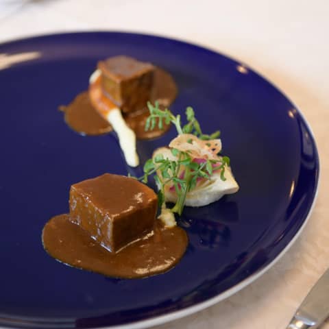 【公式】家族・親族だけで全館貸切｜〈少人数専門〉横浜 山手十番館ウエディング ハウス＆ガーデン