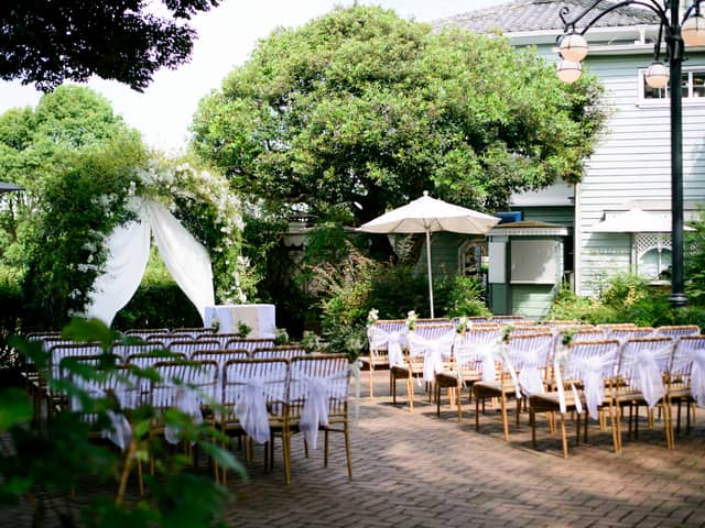 【公式】家族・親族だけで全館貸切|〈少人数専門〉横浜 山手十番館ウエディング ハウス&ガーデン