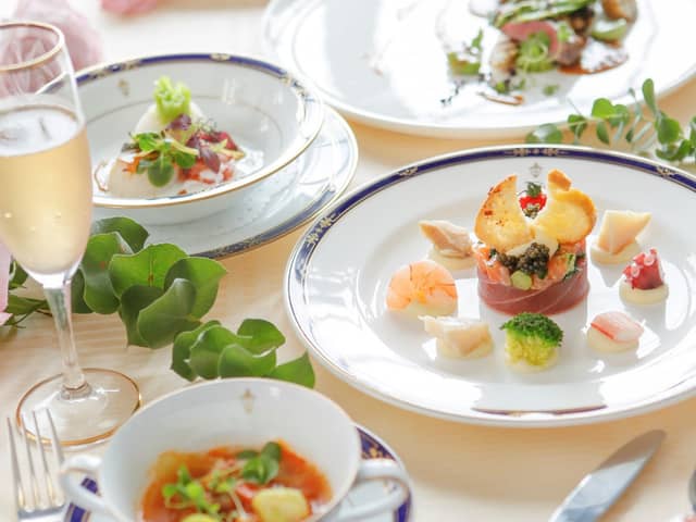 【公式】家族・親族だけで全館貸切|〈少人数専門〉横浜 山手十番館ウエディング ハウス&ガーデン