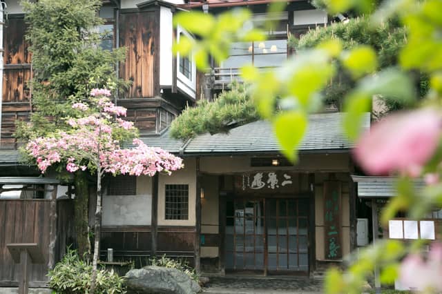 【公式】二葉楼 | 埼玉県小川町　チャペル併設の料亭ウエディング