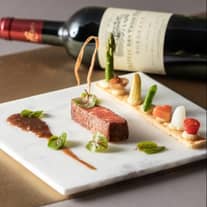 【5月末迄限定＊4万円ギフト券贈呈】和牛＆オマール海老「和と洋」食べ比べコース試食＆フェザーシャワー
