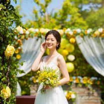 【2027年3月末までの結婚式をご成約の方へ】選べる挙式プレゼント!