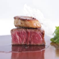 週末午前来館限定★国産牛×鯛寿司8品贅沢無料試食