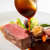 【鹿児島黒牛】を堪能出来る2万円相当のウェディングメニュー試食会にご招待♪