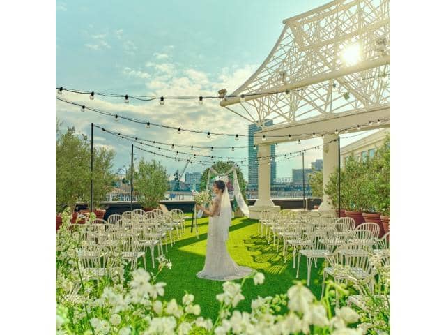 神戸で1日1組の貸切結婚式ならオーシャンプレイス