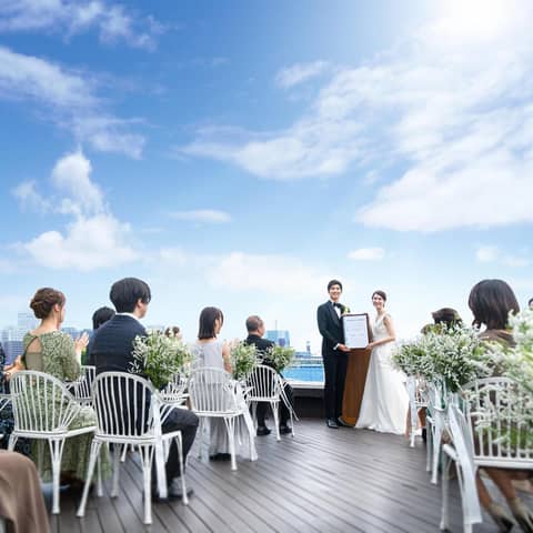神戸で1日1組の貸切結婚式ならオーシャンプレイス