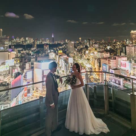 極上ルーフトップを体験！大人の名所で挙げるウエディング