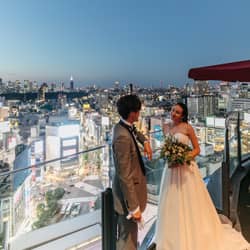 【公式】CÉ LA VI TOKYO(セラヴィ東京) WEDDING 圧倒的なロケーションの中で、形式にとらわれず、おふたりらしいオリジナリティ溢れるウエディングをご提案いたします。