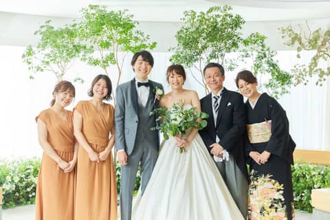 23年7月まで限定 10名33万円 ご家族でアットホーム結婚式 セント フォレストチャペル なんば