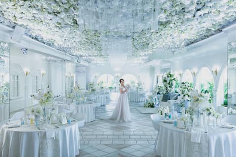 《2026年12月～2月挙式》冬婚☆ドレス2着付【50名様195万円】