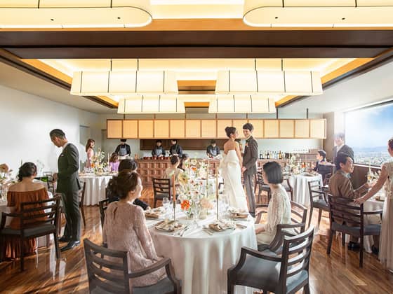 【公式】MAISON 8（メゾンエイト）｜名古屋駅直結・地上180mの光溢れる天空ウェディング